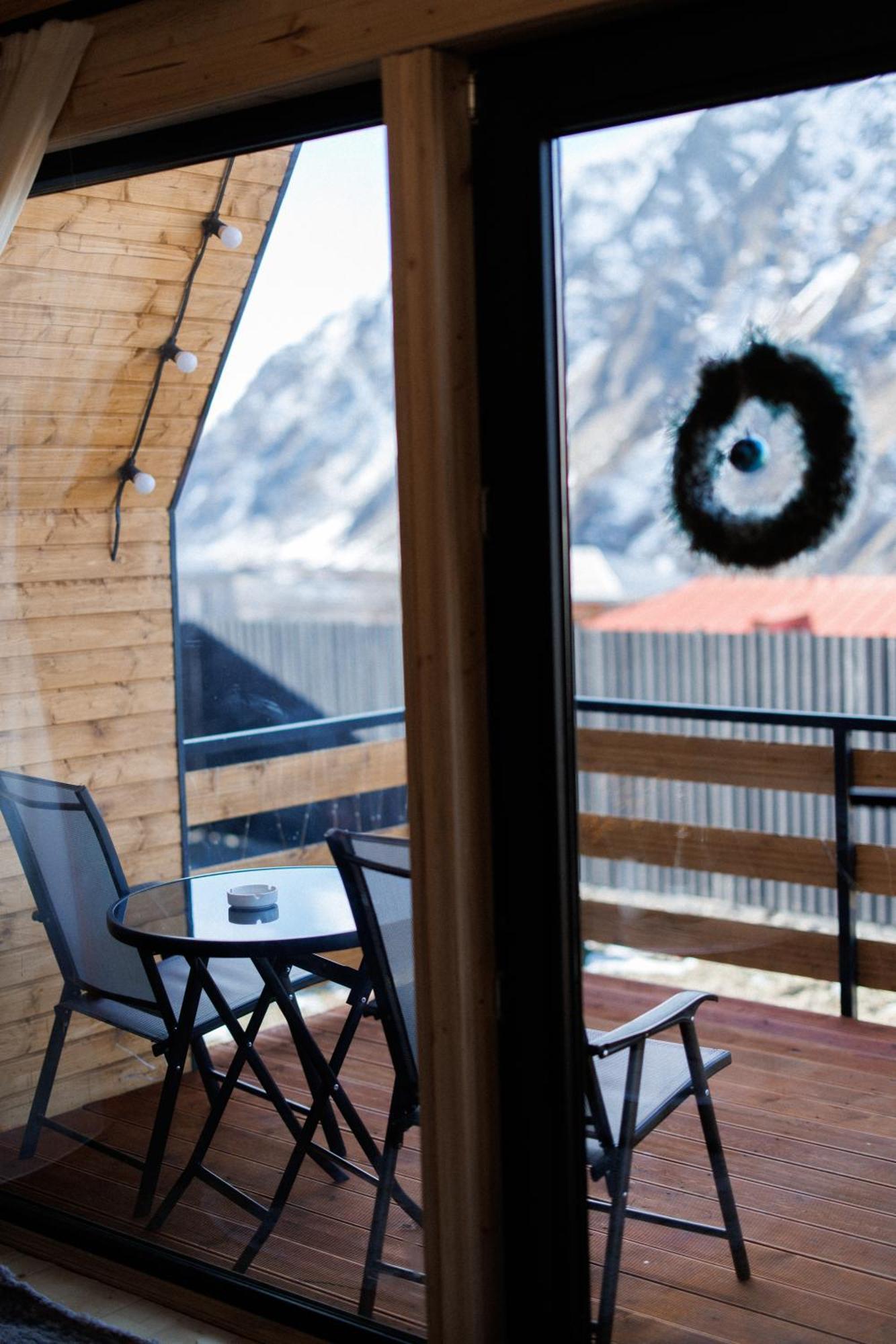 Smart Via Kazbegi Villa Eksteriør bilde